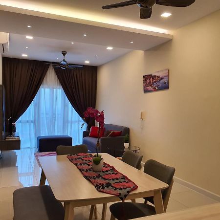 96m² 3 slaapkamer, 2 privé badkamer Appartement in Putrajaya Kampong Tangkas Buitenkant foto