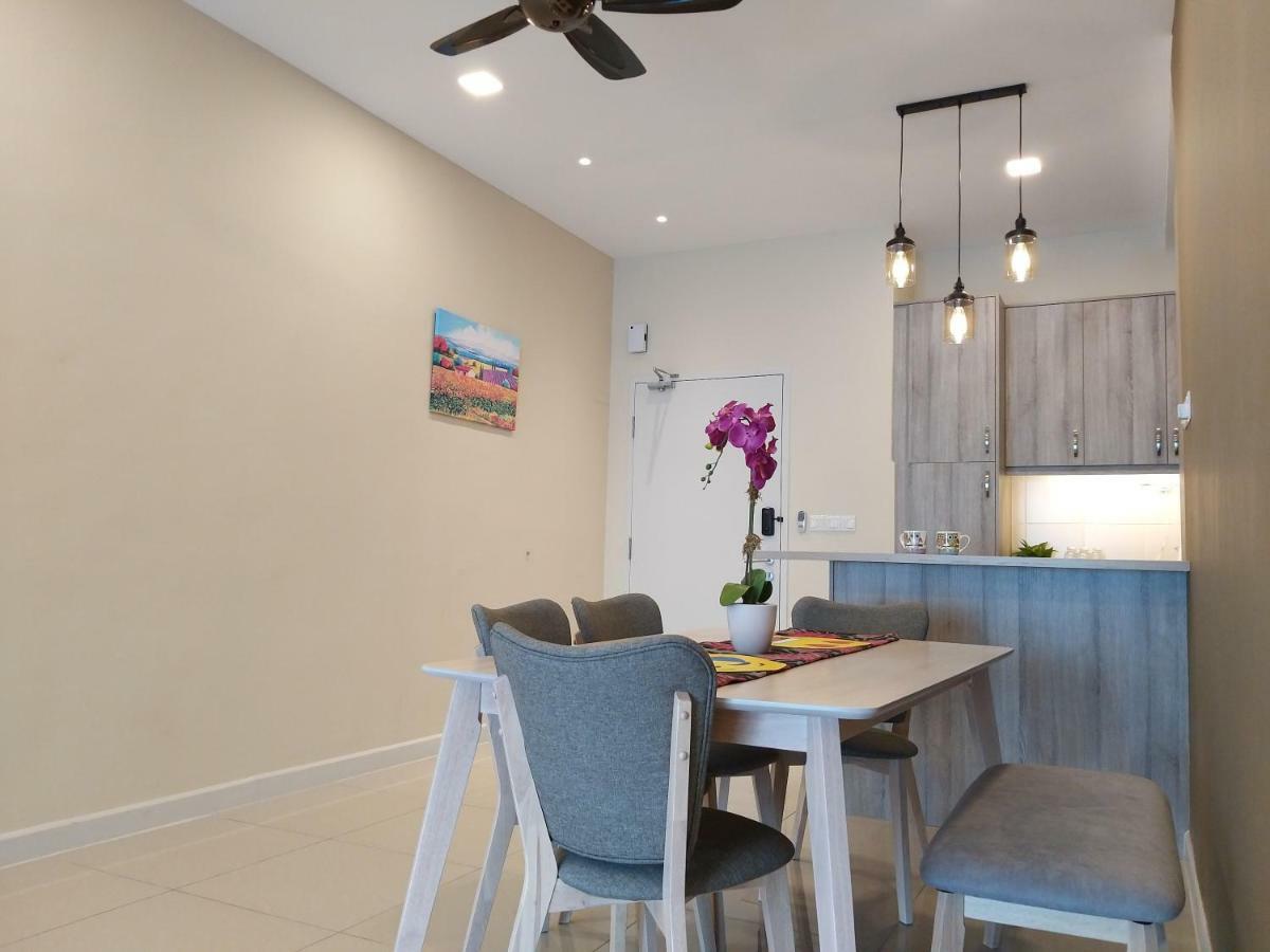 96m² 3 slaapkamer, 2 privé badkamer Appartement in Putrajaya Kampong Tangkas Buitenkant foto